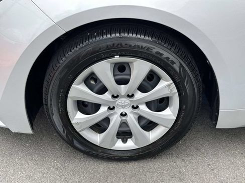 Used 2023 Toyota Corolla LE FWD image 10