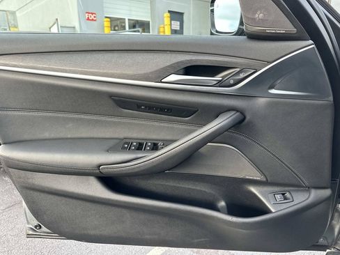 Used 2023 BMW 530i xDrive w/ Premium Package AWD/4WD image 25