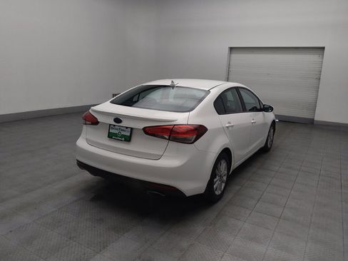 Used 2017 Kia Forte S image 9
