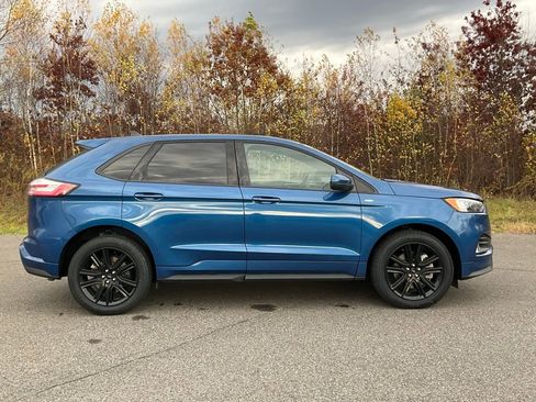 Used 2024 Ford Edge ST-Line image 23