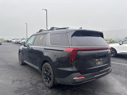 Certified 2025 Kia Carnival SX Prestige FWD image 5