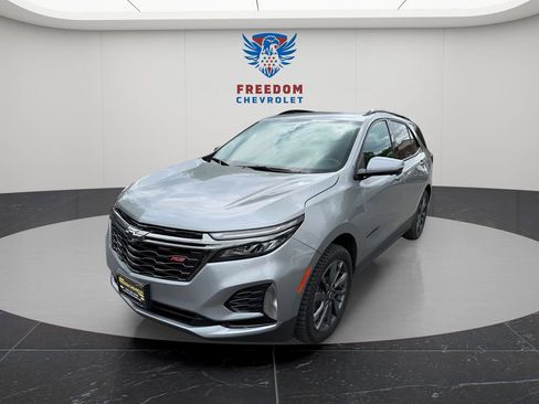 Used 2023 Chevrolet Equinox RS AWD/4WD image 1