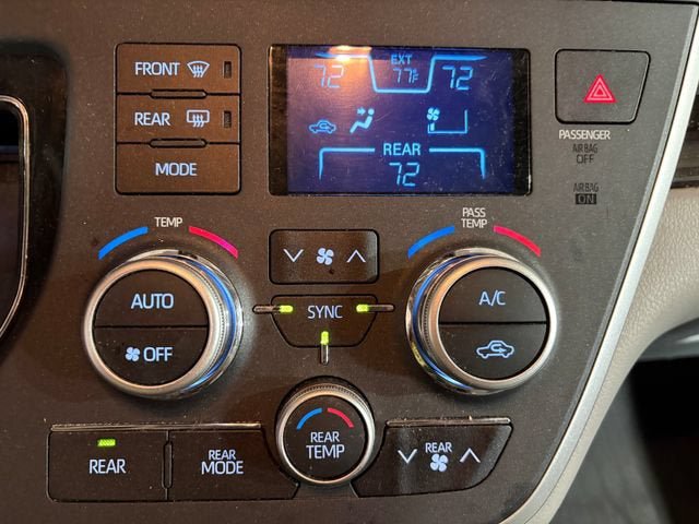 Certified 2020 Toyota Sienna XLE FWD image 15