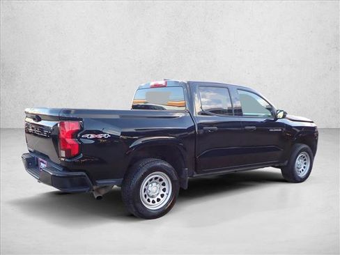 Used 2024 Chevrolet Colorado W/T image 4