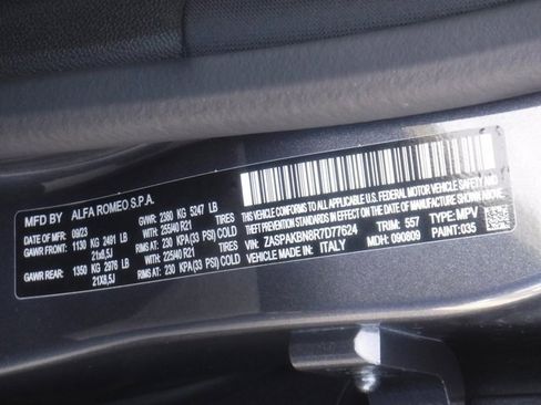 Used 2024 Alfa Romeo Stelvio Veloce image 58