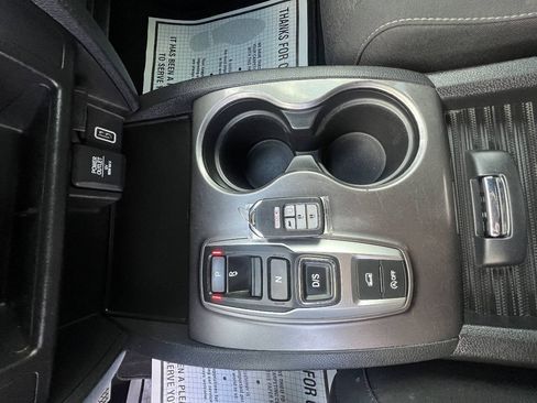 Used 2019 Honda Passport Sport image 17