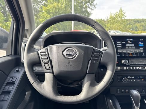 New 2026 Nissan Frontier SV w/ SV Convenience Package image 13