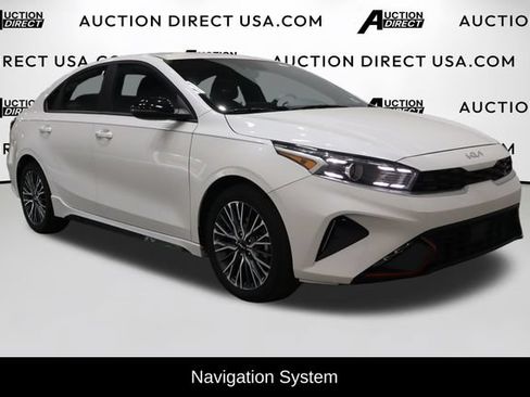 Used 2023 Kia Forte GT-Line w/ GT-Line Technology Package FWD image 2