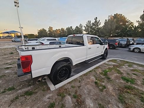 Used 2021 Ford F350 Lariat w/ Lariat Ultimate Package image 2