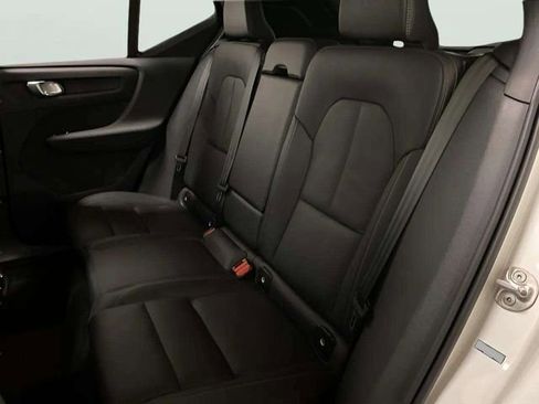 Used 2025 Volvo XC40 B5 Plus image 62