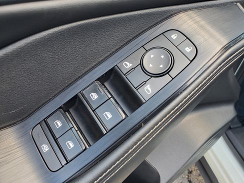 Used 2022 Nissan Rogue SV w/ SV Premium Package image 30