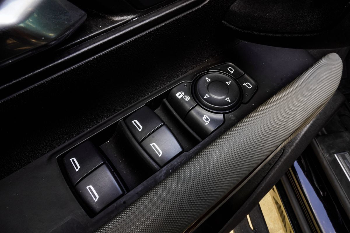 Used 2025 GMC Hummer EV 3X AWD/4WD image 39
