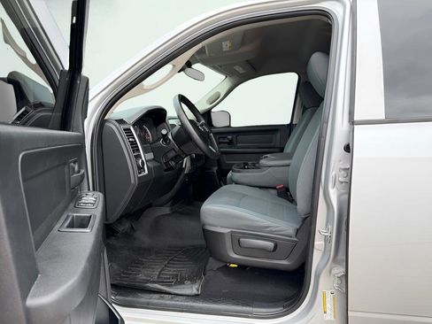 Used 2017 RAM 1500 ST w/ SXT Appearance Group image 17