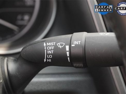 Used 2024 Toyota Camry SE image 30