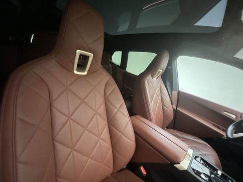 New 2022 BMW iX xDrive50 w/ Premium Package image 29