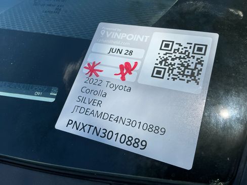 Used 2022 Toyota Corolla LE w/ Carpet Mat Package (TMS) FWD image 24