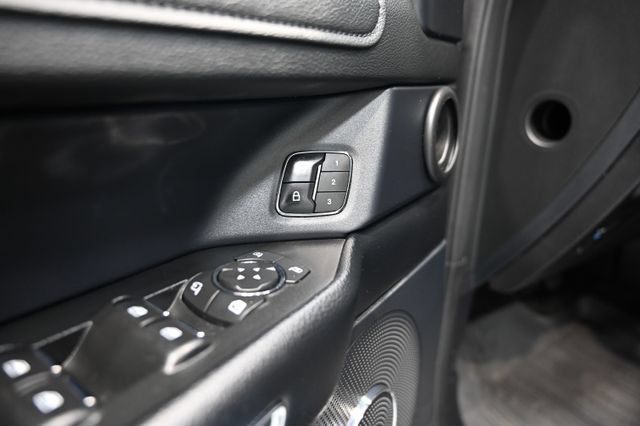 Used 2020 Ford Expedition XLT w/ Equipment Group 202A AWD/4WD image 29
