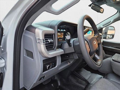 New 2025 Ford F450 XL image 3