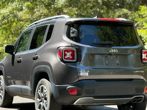 Used 2017 Jeep Renegade Limited AWD/4WD image 7