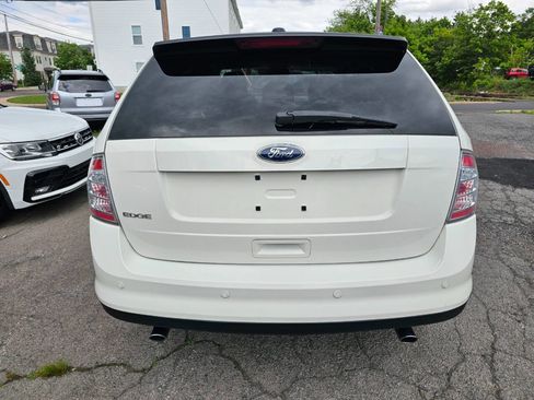 Used 2010 Ford Edge SE FWD image 6