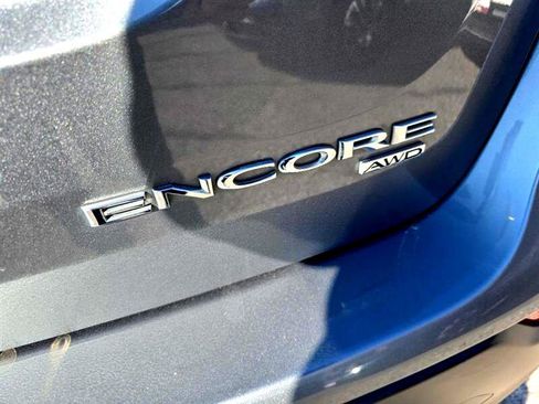 Used 2020 Buick Encore Preferred image 24