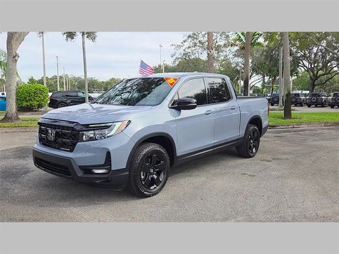 Used 2025 Honda Ridgeline Black Edition image 31