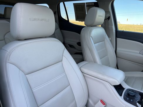 Used 2021 GMC Acadia Denali w/ Denali Technology Package image 35