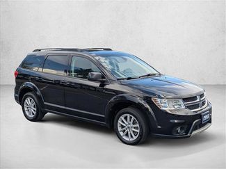 Used 2018 Dodge Journey SXT FWD video 3