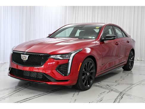 Used 2025 Cadillac CT4 V w/ Super Cruise Package AWD/4WD image 4