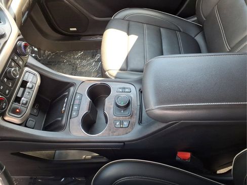 Used 2023 GMC Acadia Denali w/ Denali Ultimate Package AWD/4WD image 14