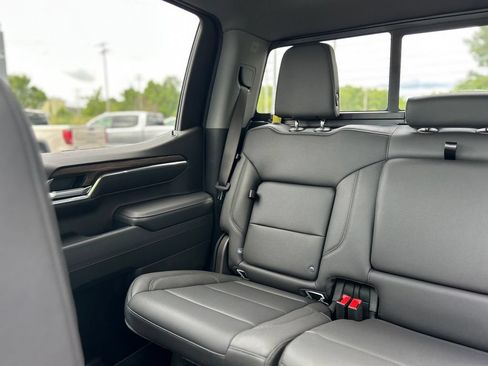 New 2026 GMC Sierra 1500 SLT w/ SLT Premium Package AWD/4WD image 16