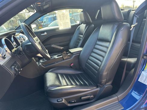 Used 2009 Ford Mustang GT Premium image 12