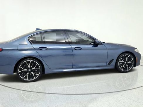 Used 2023 BMW 530i w/ M Sport Package RWD image 9