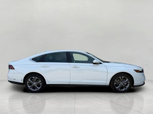 Used 2023 Honda Accord EX image 13