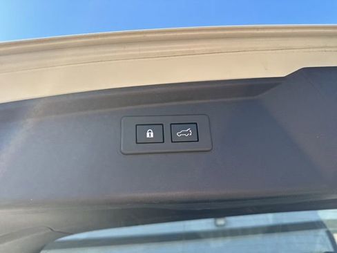 Used 2022 Subaru Outback Touring XT w/ Popular Package #2 image 22