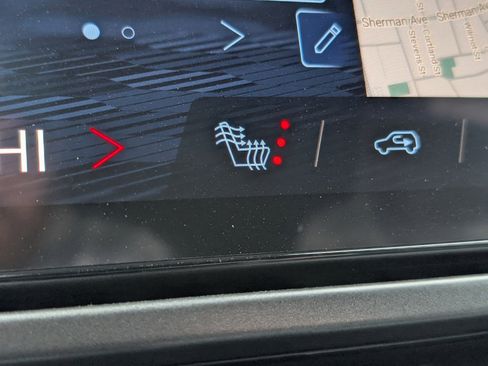 New 2026 Chevrolet Equinox EV LT image 4