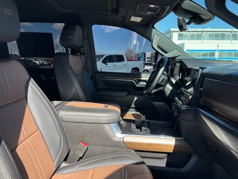 Used 2024 Chevrolet Silverado 3500 High Country w/ Technology Package image 30