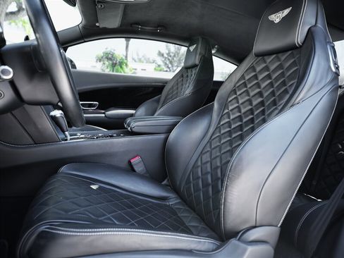 Used 2016 Bentley Continental GT image 14