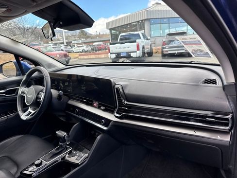 Used 2023 Kia Sportage EX image 28