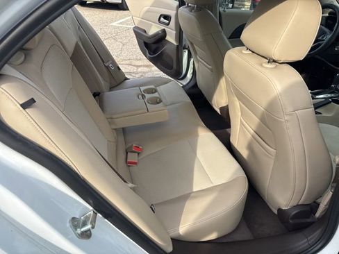 Used 2015 Chevrolet Malibu LT w/ Power Convenience Package image 14