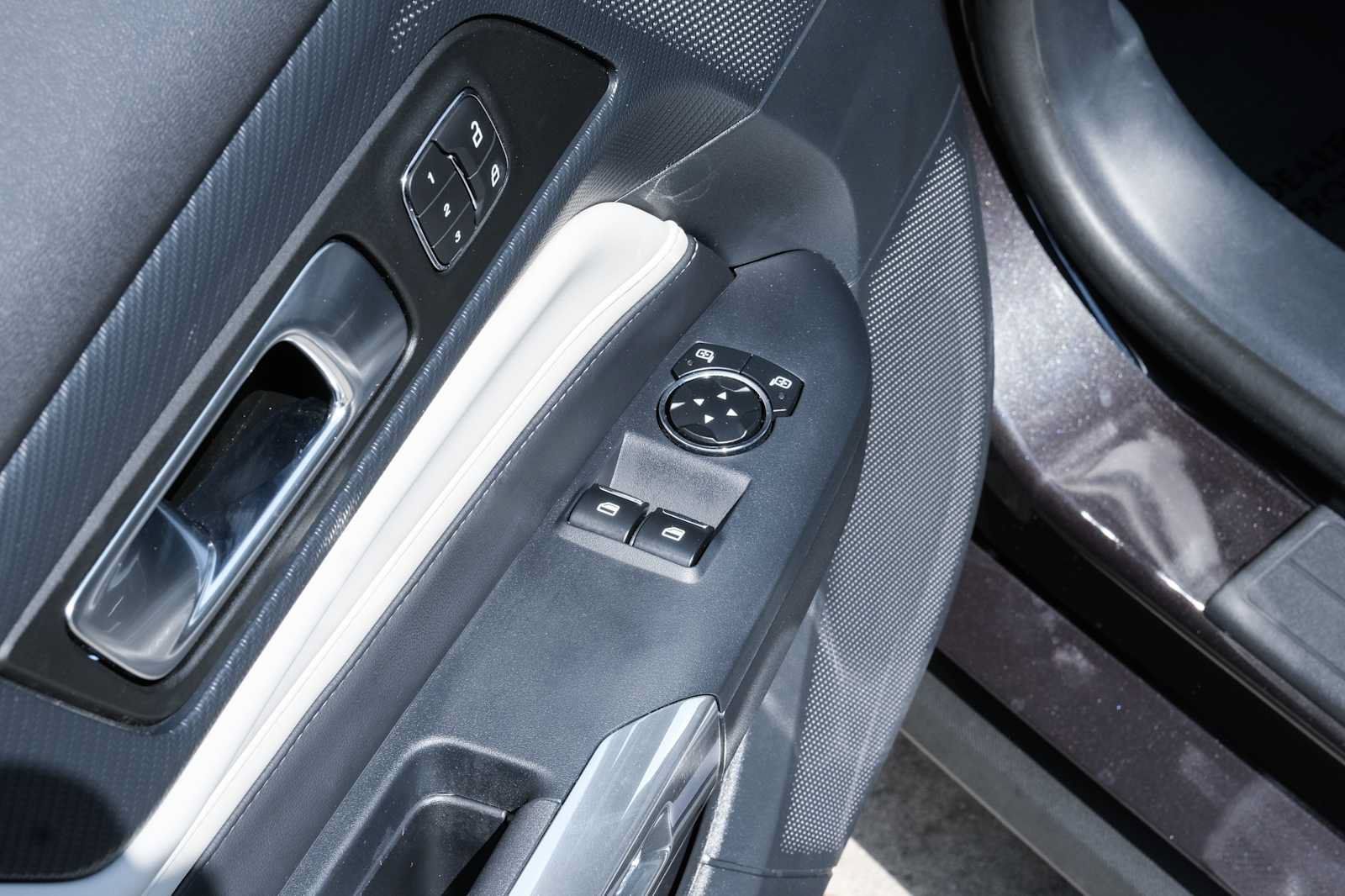 Used 2024 Ford Mustang GT Premium RWD image 31