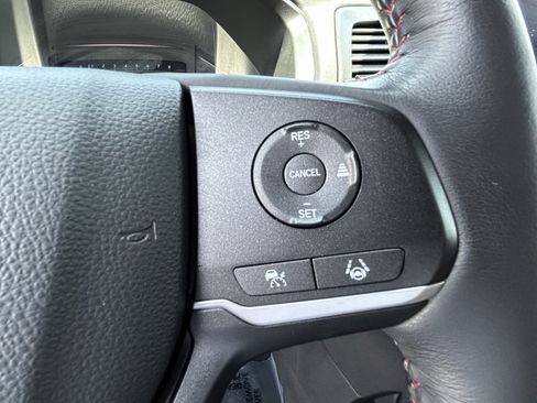 Certified 2024 Honda Odyssey Sport image 26