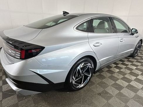 Certified 2026 Hyundai Sonata SEL AWD/4WD image 2