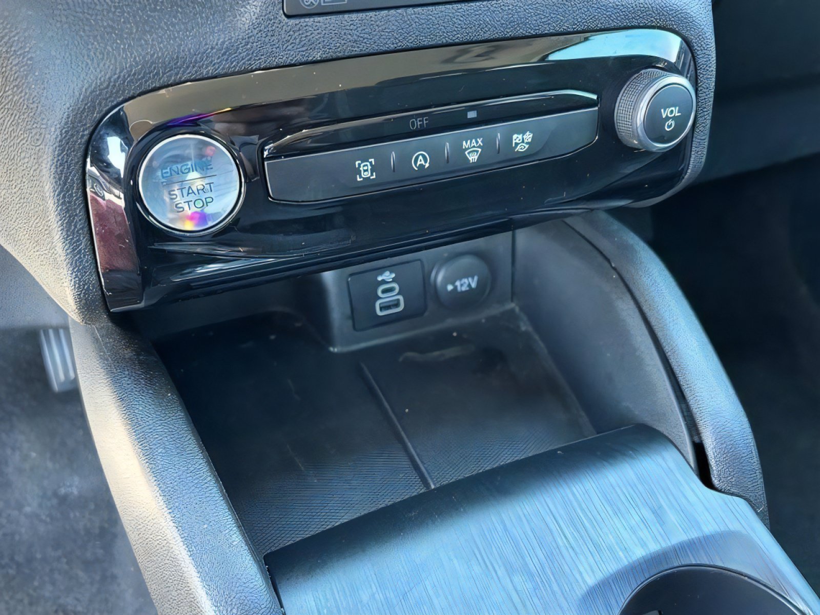 Used 2024 Ford Escape Active w/ Tech Pack #1 FWD image 15
