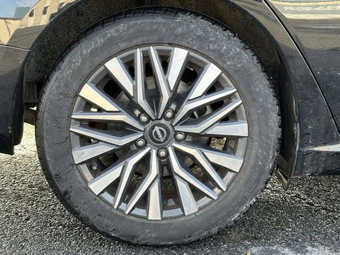 Used 2024 Nissan Altima 2.5 SV image 7