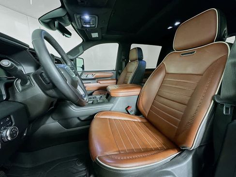 Used 2024 GMC Sierra 2500 Denali Ultimate image 12