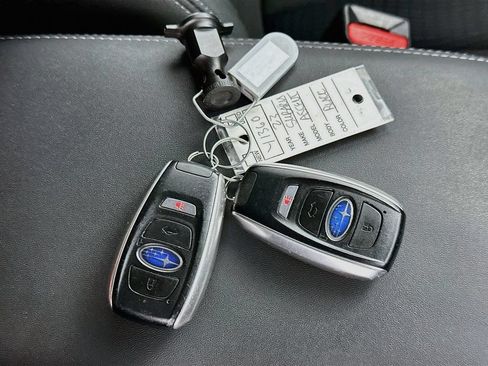 Used 2023 Subaru Ascent Premium w/ Convenience Package AWD/4WD image 34