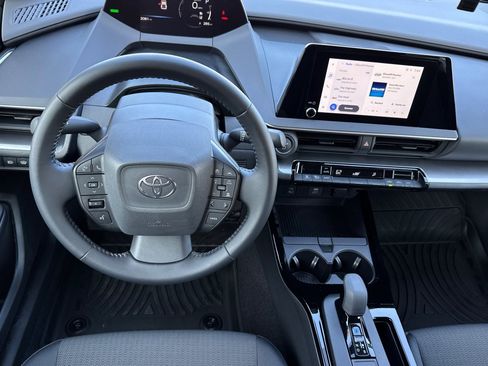 Certified 2025 Toyota Prius LE image 19