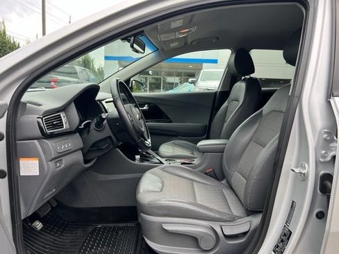 Used 2018 Kia Niro EX FWD image 17