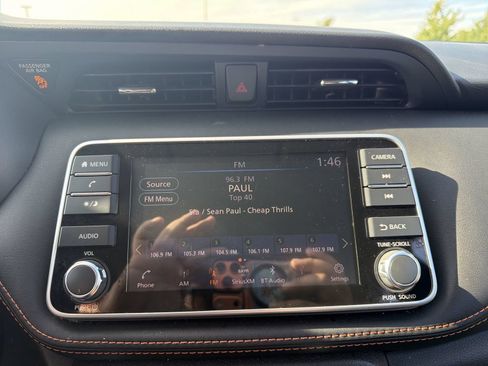 Used 2019 Nissan Kicks SR FWD image 17